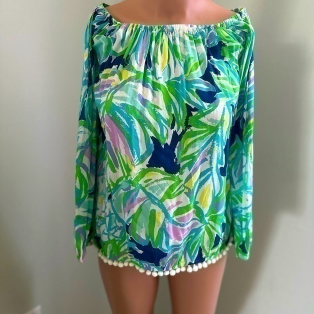 Lilly Pulitzer off the shoulder shirt